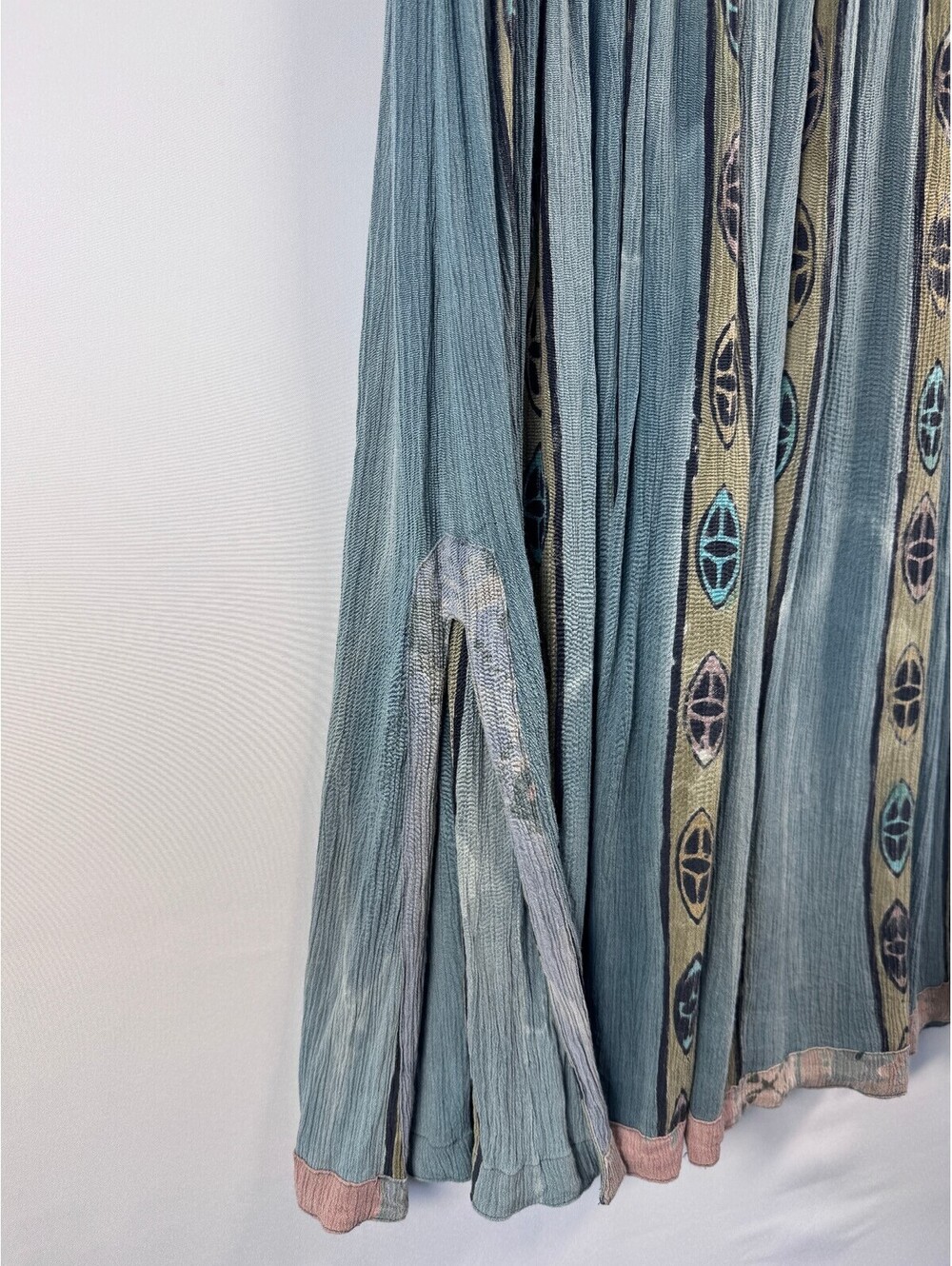 Vintage Kusnadi Crinkle Rayon Maxi Skirt Batik Art To Wear Boho Lagenlook Sz S - Picture 5 of 9